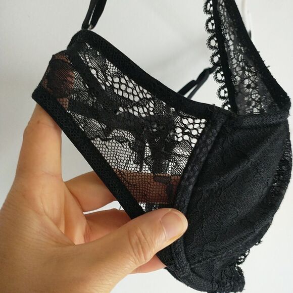 Victoria's Secret Very Sexy Unlined Plunge Bra 32C Black Lace Underwire Floral - Picture 3 of 10
